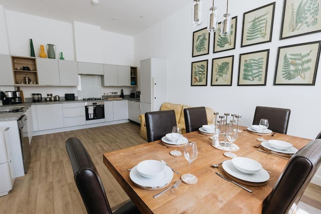Bobbin Row - Grade 2 Listed Property With A Beautiful Design With Access To Leeds Лийдс Екстериор снимка