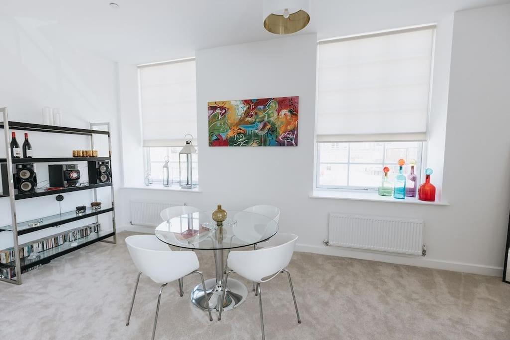 Bobbin Row - Grade 2 Listed Property With A Beautiful Design With Access To Leeds Лийдс Екстериор снимка